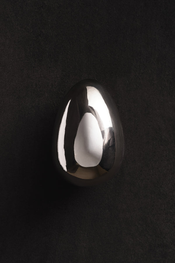 EGG RATTLE - Sophie Buhai