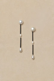 Medium Osiris Pearl Earrings - Sophie Buhai