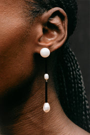 Medium Osiris Pearl Earrings - Sophie Buhai