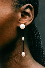 Medium Osiris Pearl Earrings - Sophie Buhai