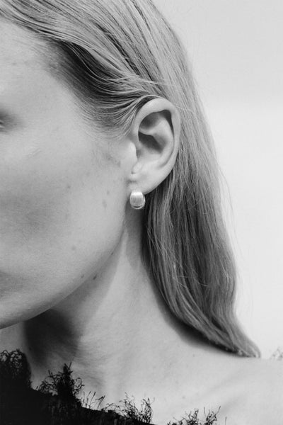 SOPHIE BUHAI　Small Ada Hoops SOPHIE BUHAI SMALL ADA HOOPS - SILVER | Garmentory