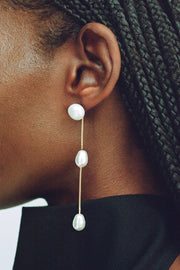 GOLD SMALL PEARL DROP EARRINGS - Sophie Buhai