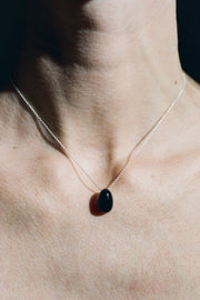 Tiny Egg Pendant in Onyx - Sophie Buhai