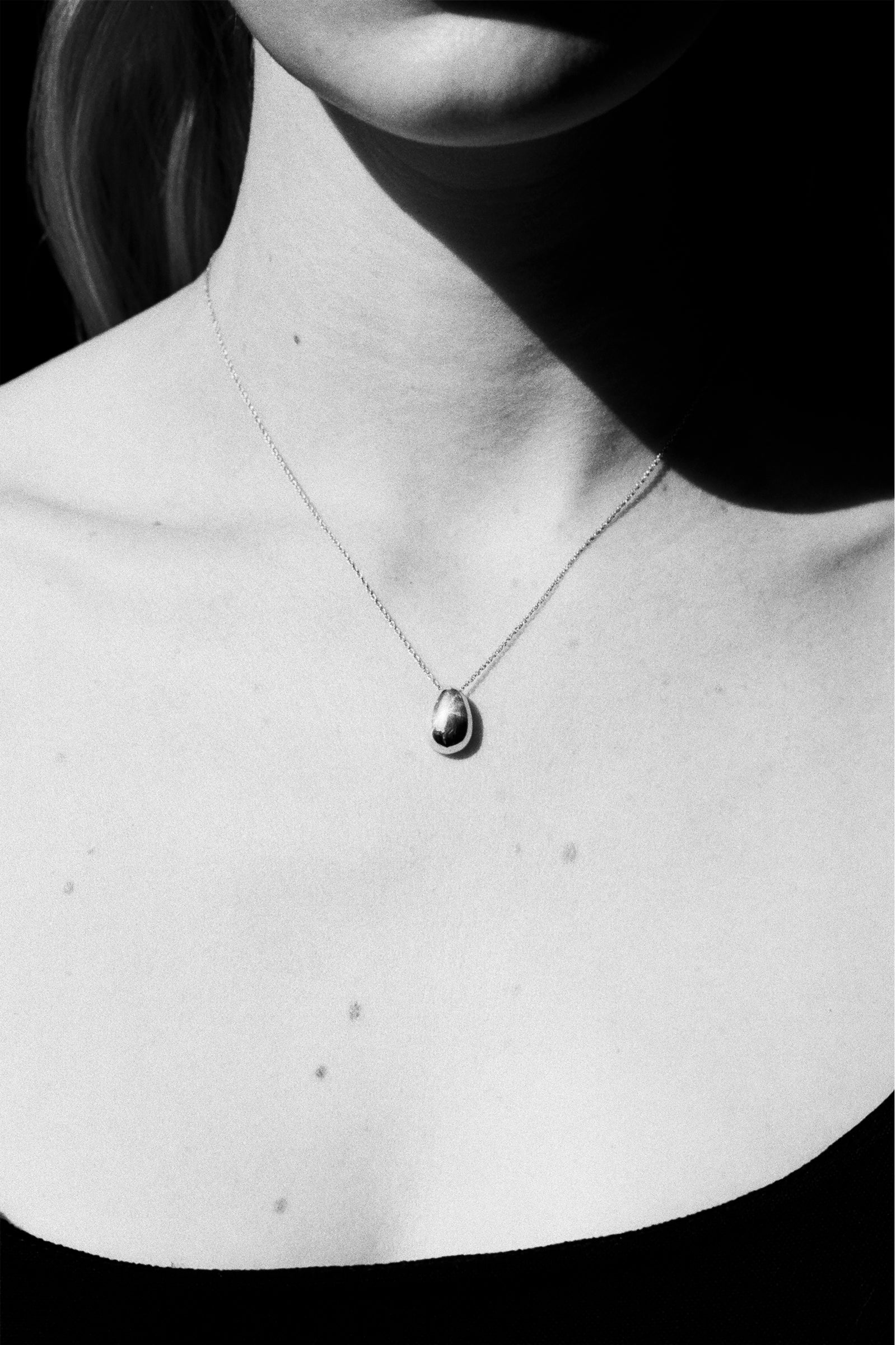【SOPHIE BUHAI】Tiny Egg 18Kゴールド 18k Tiny Egg Pendant | Sophie Buhai