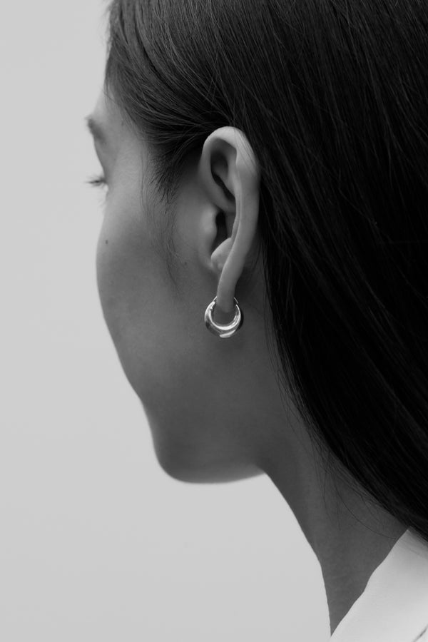 Sophie Buhai - TINY ESSENTIAL HOOPS