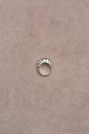 MEDIUM SHELL RING - Sophie Buhai
