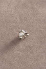 PEARL ORB RING - Sophie Buhai