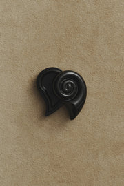 NAUTILUS PILL BOX IN ONYX - Sophie Buhai