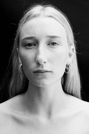 SIMPLE HOOPS - Sophie Buhai