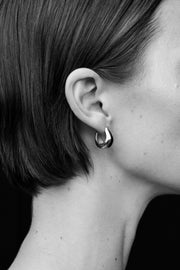 HINGED HOOPS - Sophie Buhai