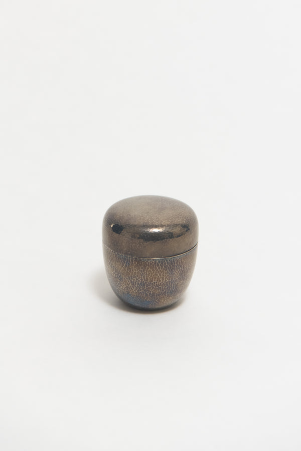 Sophie Buhai - JAPANESE (LATE MEIJI), HAMMERED SILVER CONTAINER, C. 1910