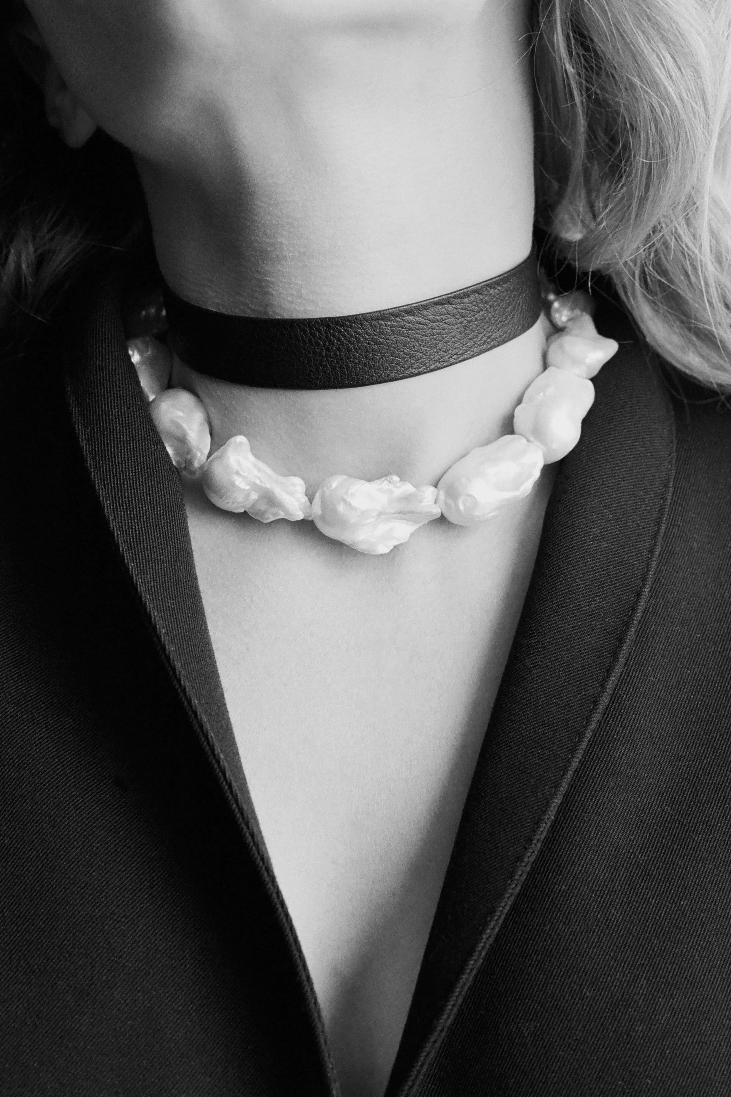 Men's Baroque Pearl Choker